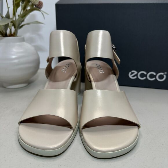 New Ecco Shape Block Heel Sandal 65 Vanilla Metallic 281313 Women 9-9.5/EU40 NWB - Picture 3 of 9
